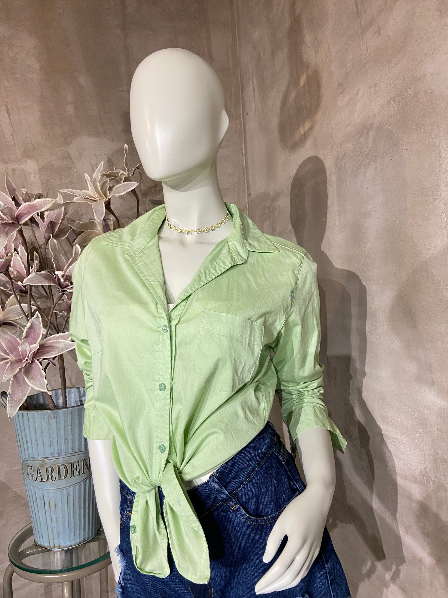 Camisa Tamara manga larga con bolsillo verde