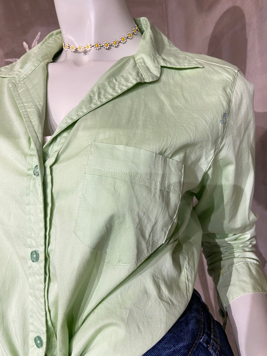 Camisa Tamara manga larga con bolsillo verde